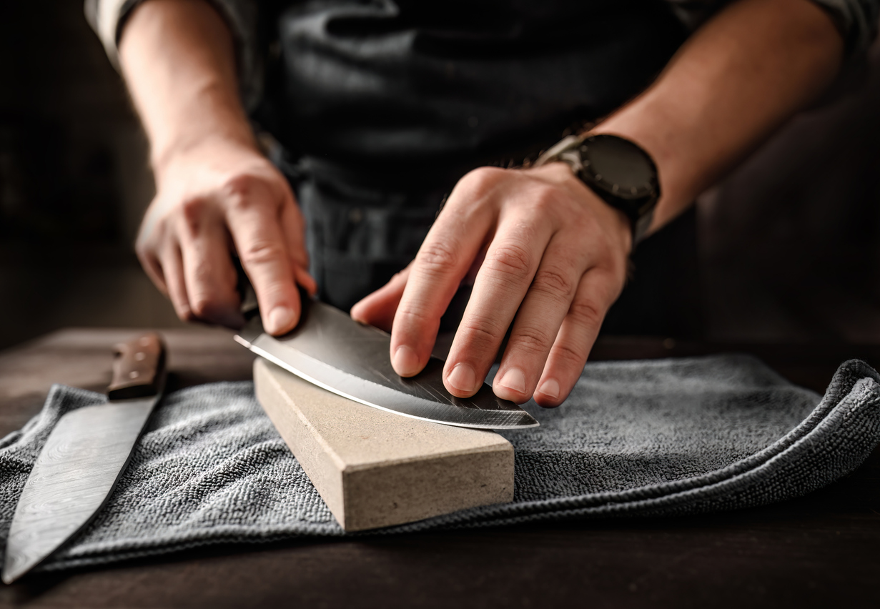 KnifeSharpeningHandyhubSub1 - HandyHub